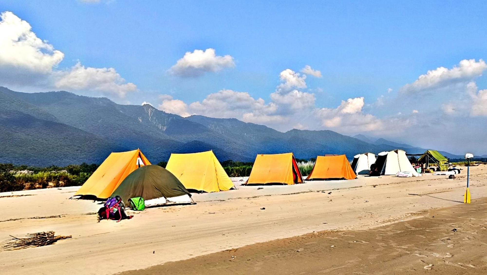 Mr. B'S Place Bardiya Exteriér fotografie
